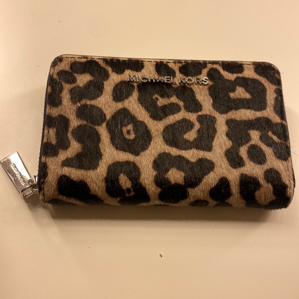 Micheal Kors wallet Leopard print